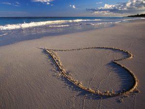 Heart In Beach Love Wallpaper